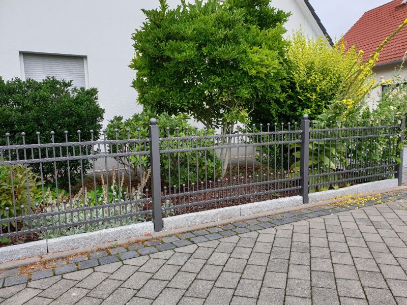Aluminum Fence Installation